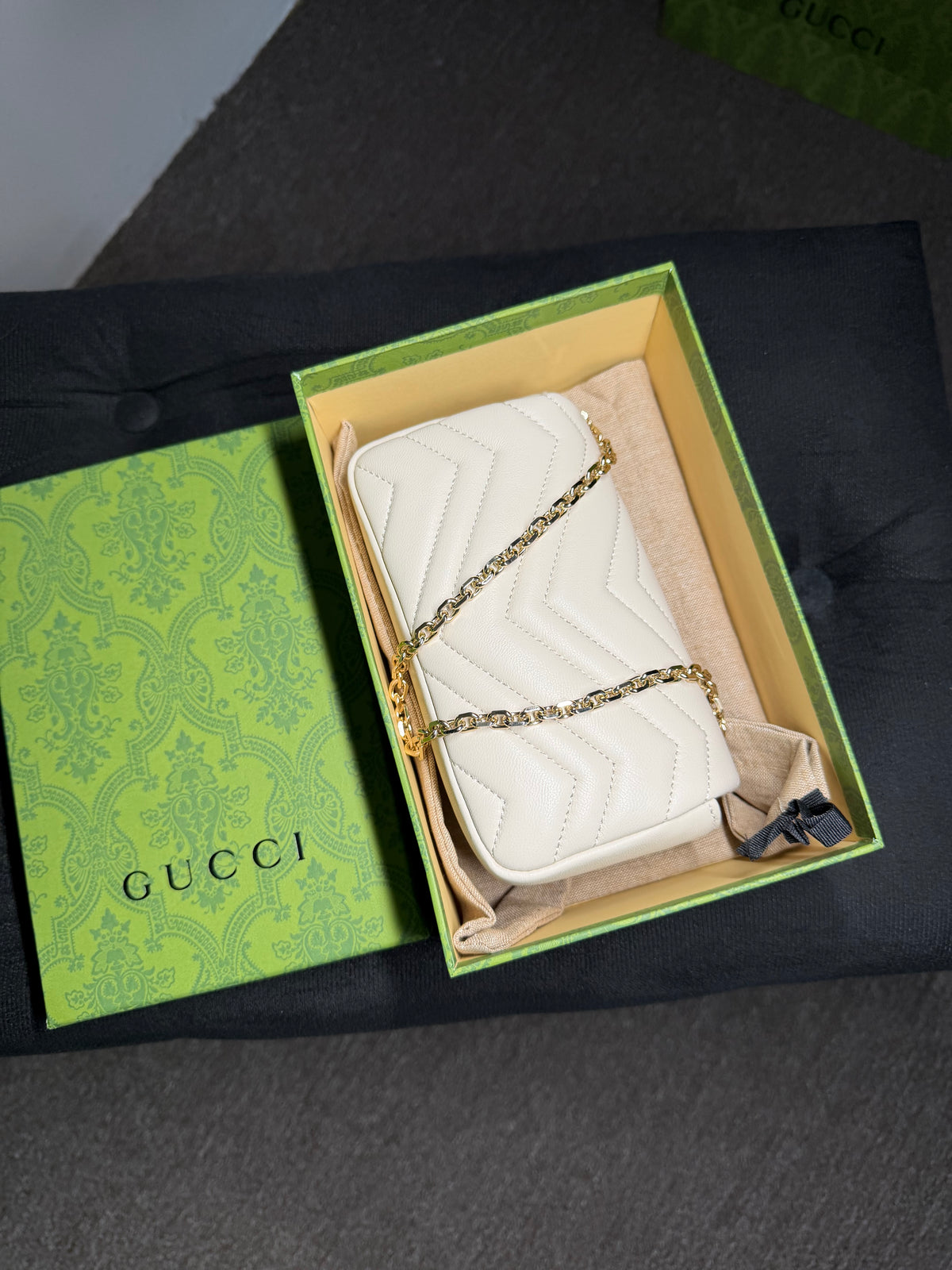 Bolsa Gucci Tiracolo GG Marmont Matalassê pequena