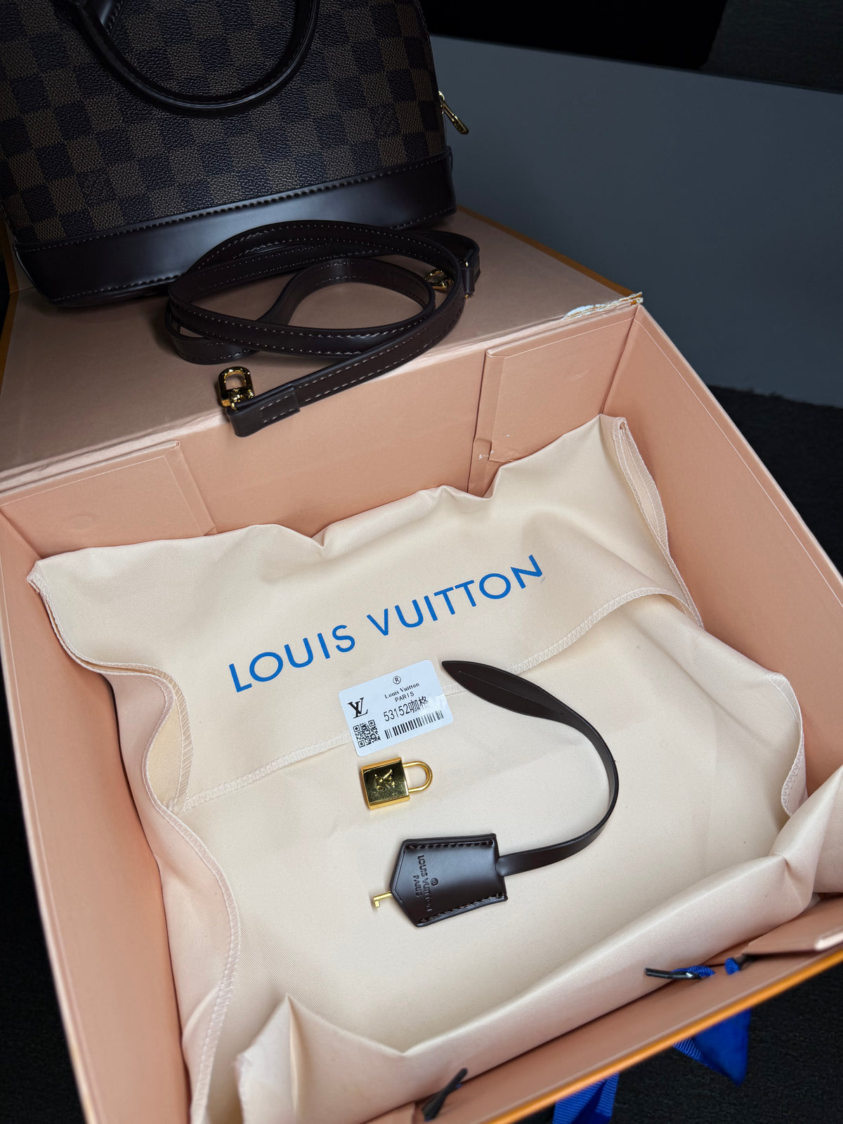 Bolsa Alma BB Louis Vuitton