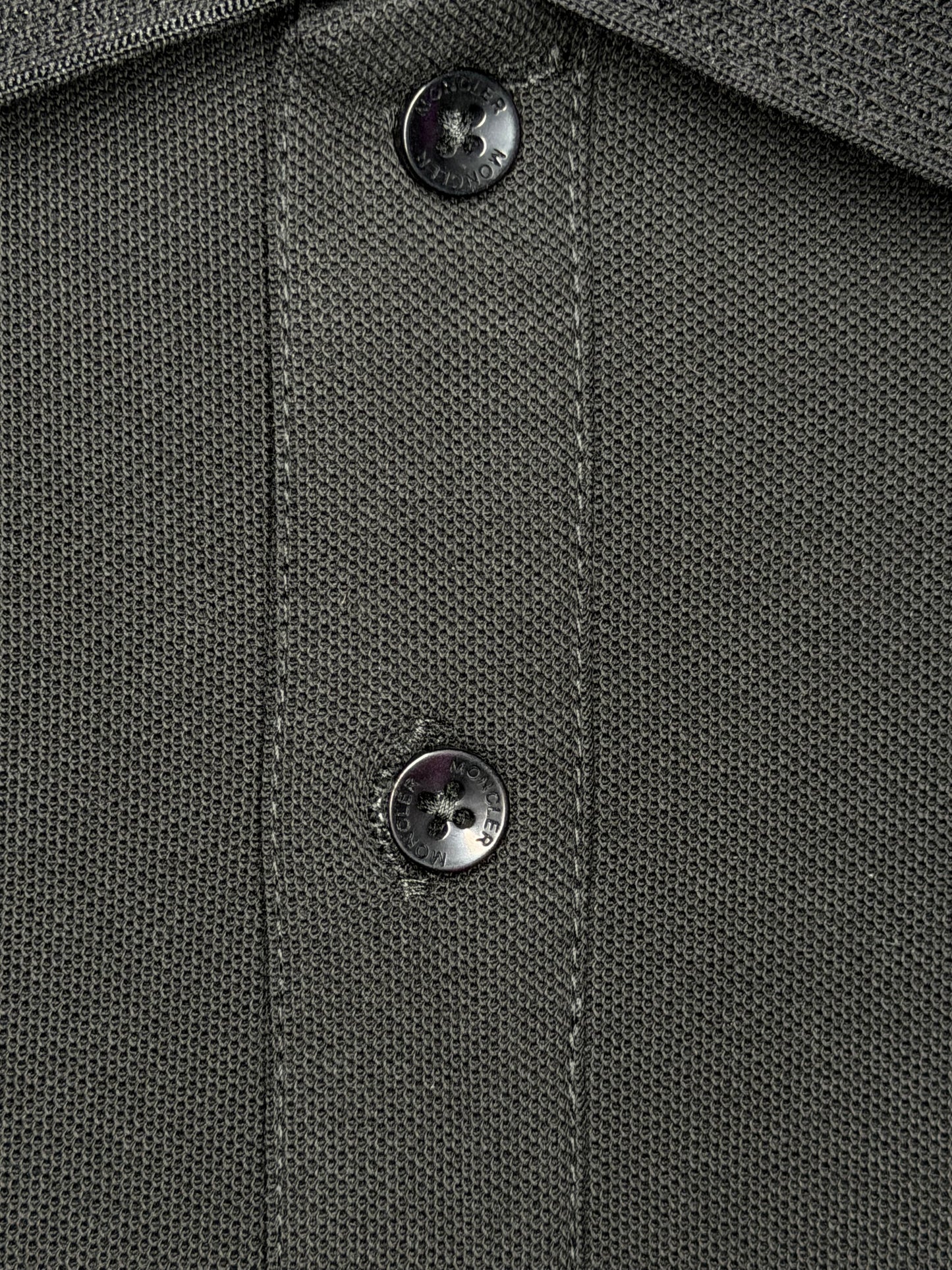 POLO MONCLER 🇫🇷 - Preta