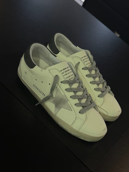 Tênis GOLDEN GOOSE Superstar de cano baixo