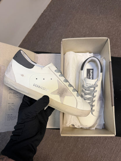 Tênis GOLDEN GOOSE Deluxe Brand Superstar de cano baixo