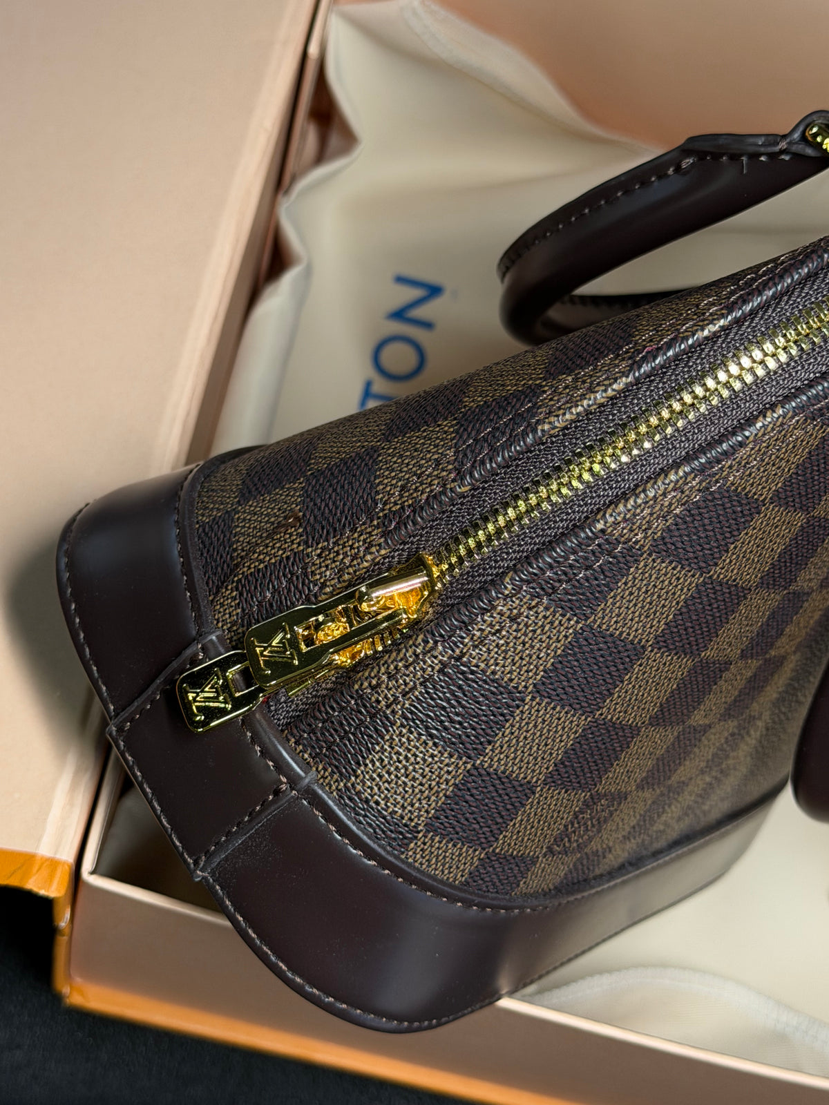 Bolsa Alma BB Louis Vuitton