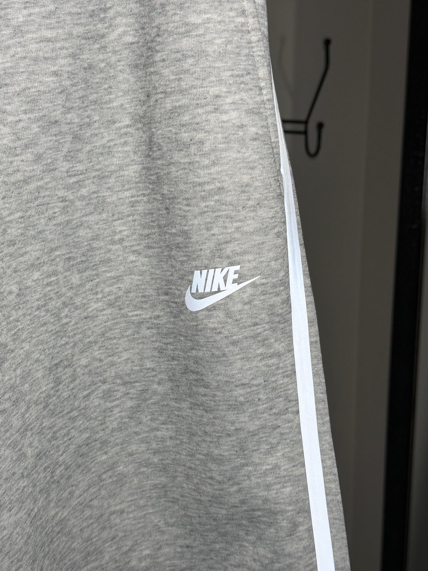 Conjunto NIKE TECH FLEECE - Cinza
