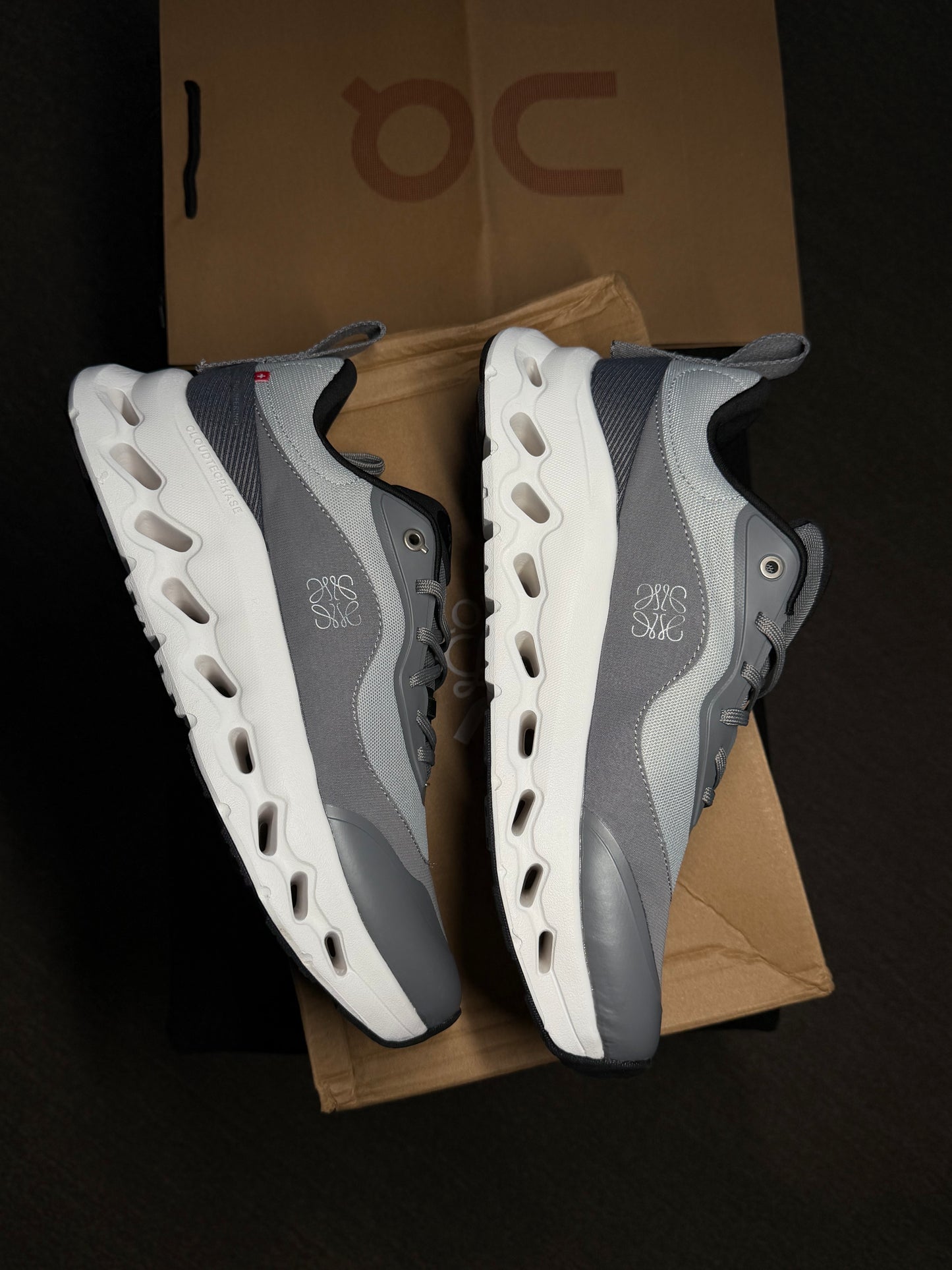 On Running Cloudtilt x Loewe - Gray | White