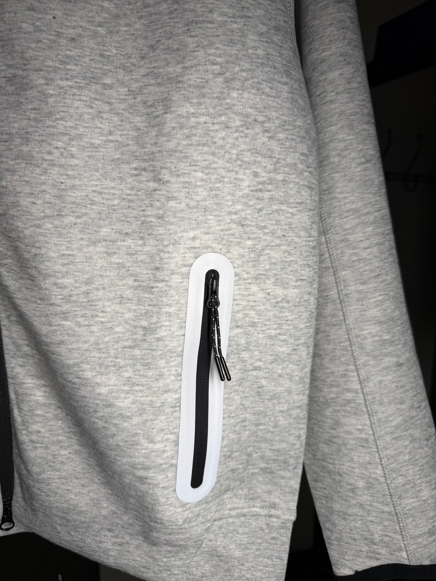 Conjunto NIKE TECH FLEECE - Cinza
