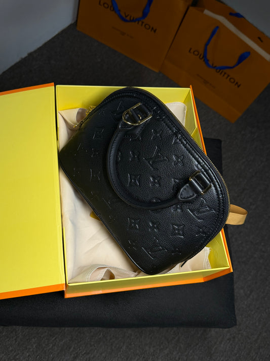 Bolsa Alma BB Louis Vuitton - Preta