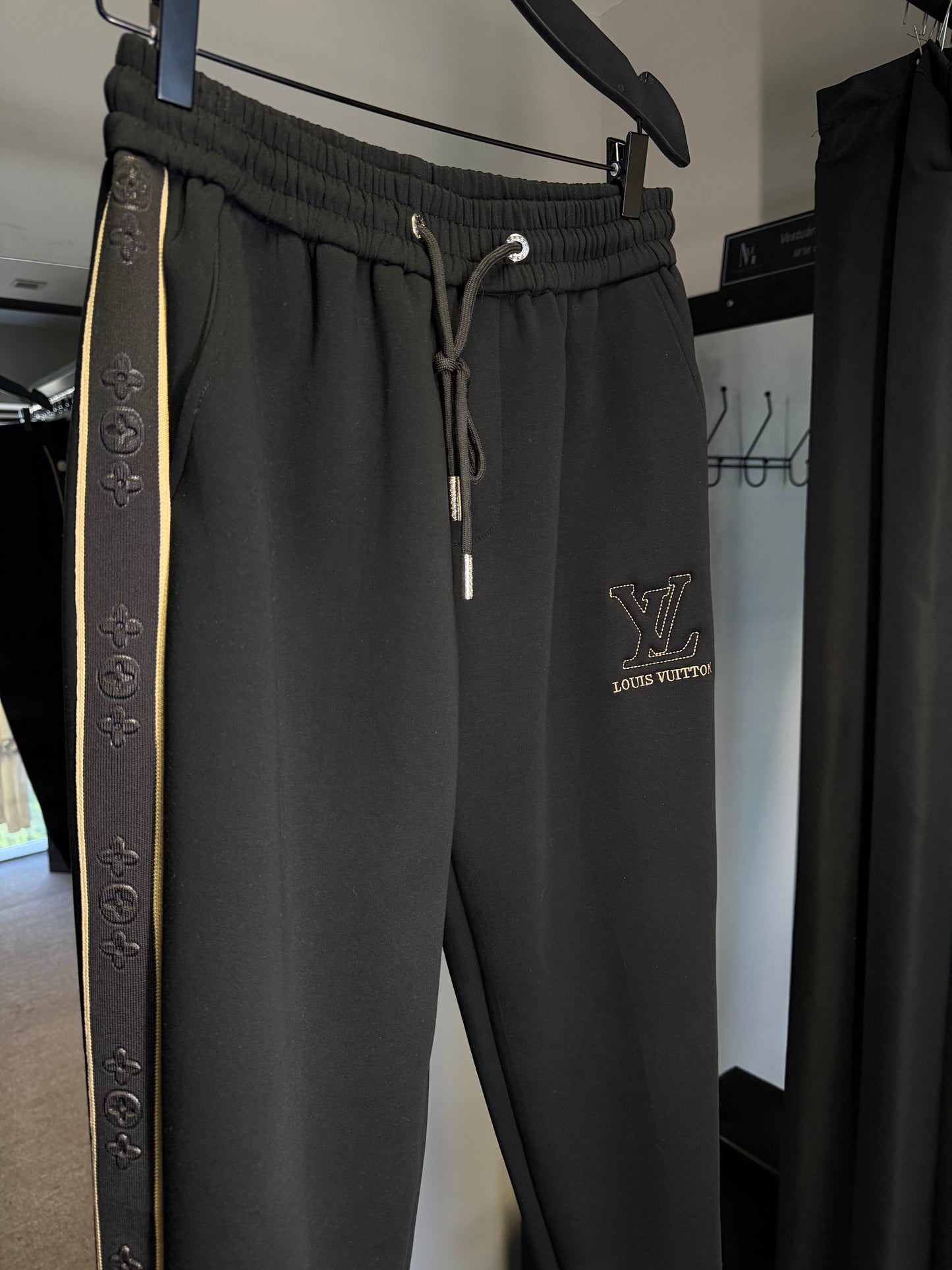 Calça Moletom LOUIS VUITTON🇫🇷