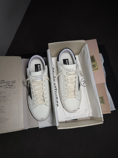 Tênis GOLDEN GOOSE Superstar de cano baixo