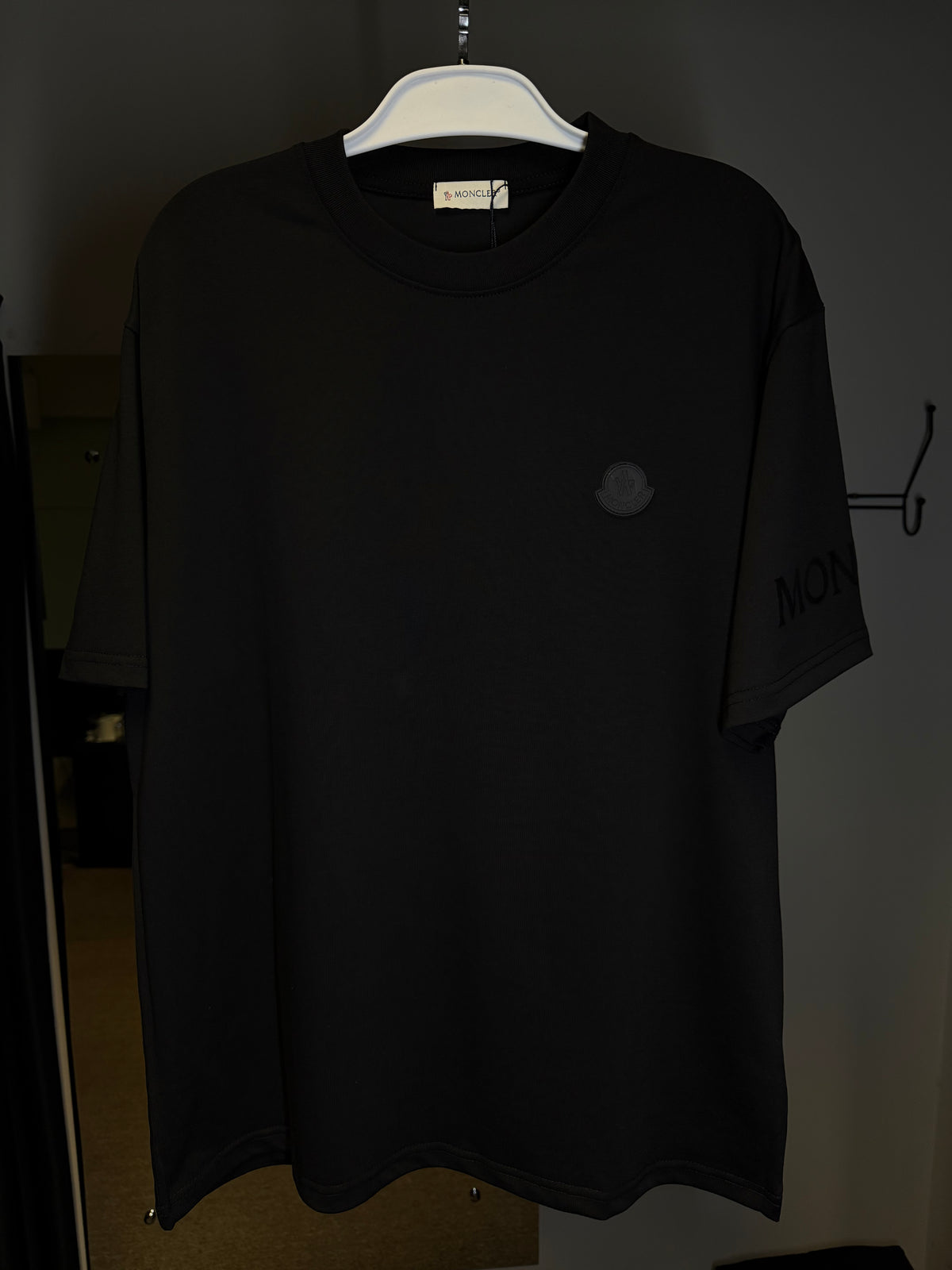 Camiseta MONCLER BASIC🇫🇷🖤