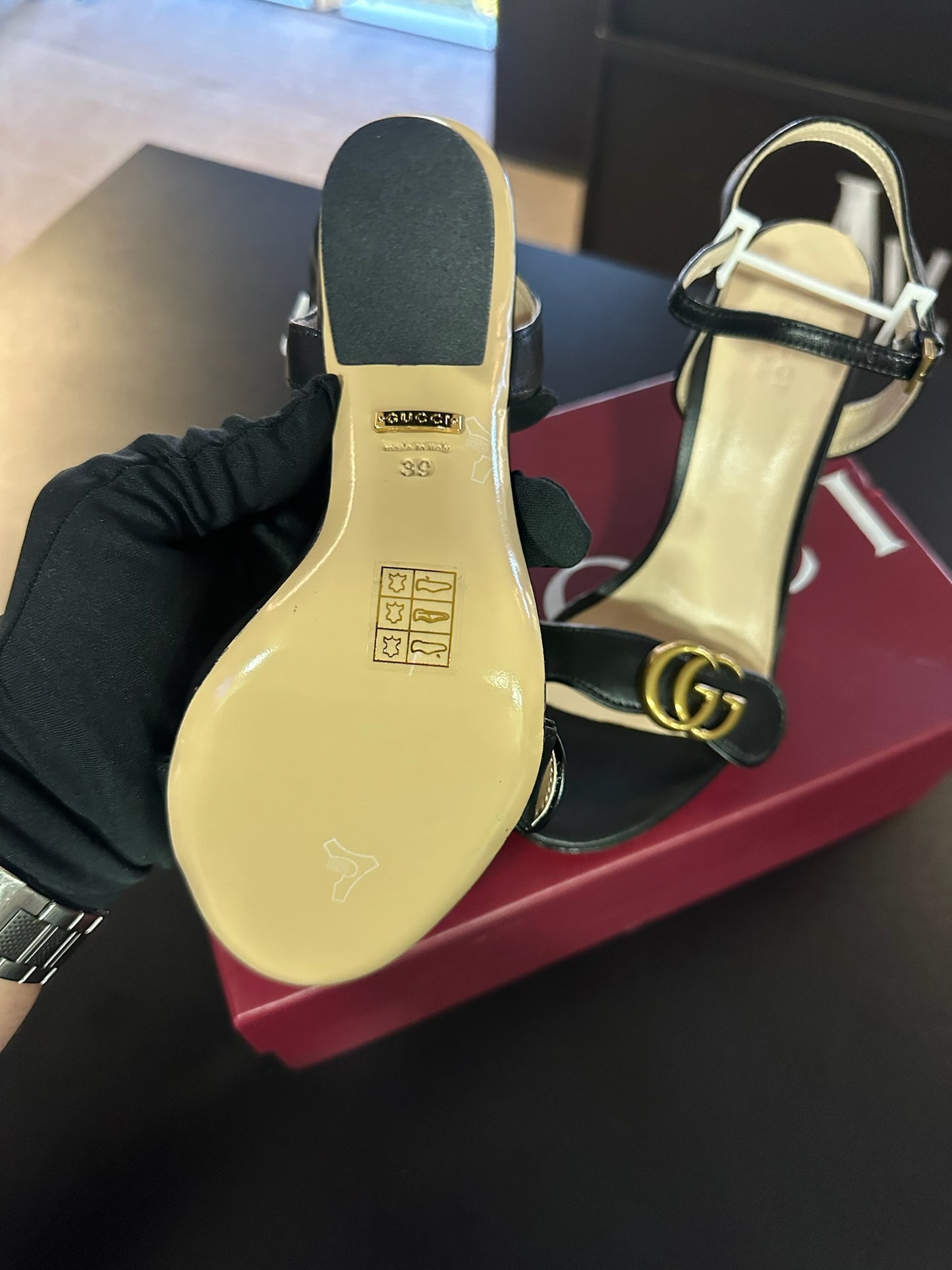 Salto Sandália Gucci GG Marmont