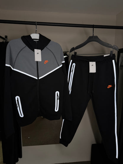 Conjunto NIKE TECH FLEECE