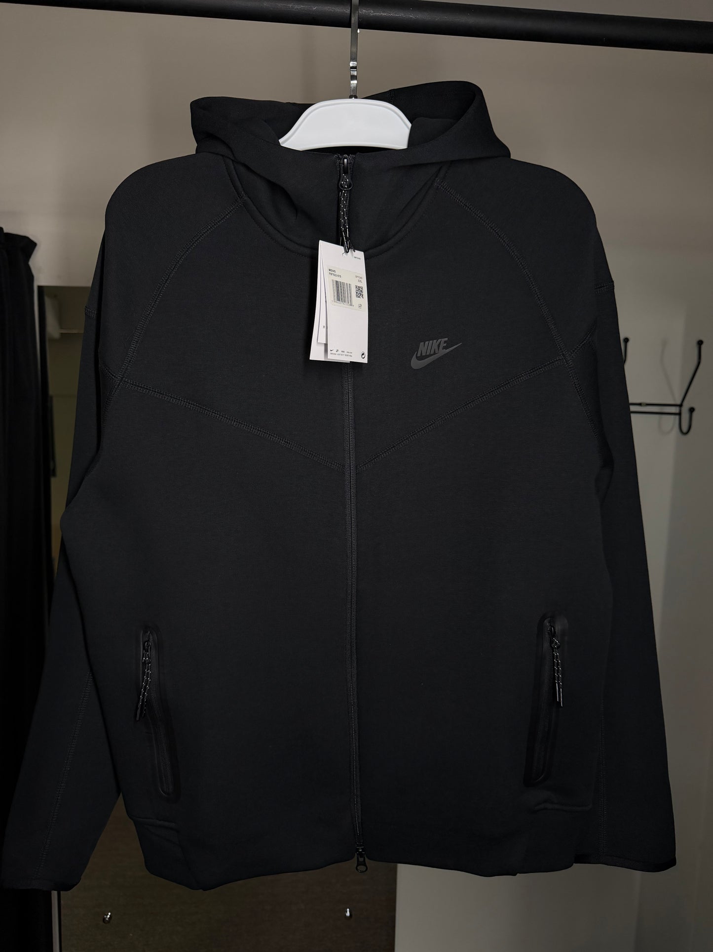 Conjunto NIKE TECH FLEECE - Preto Full