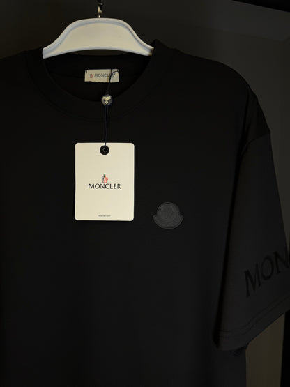Camiseta MONCLER BASIC🇫🇷🖤
