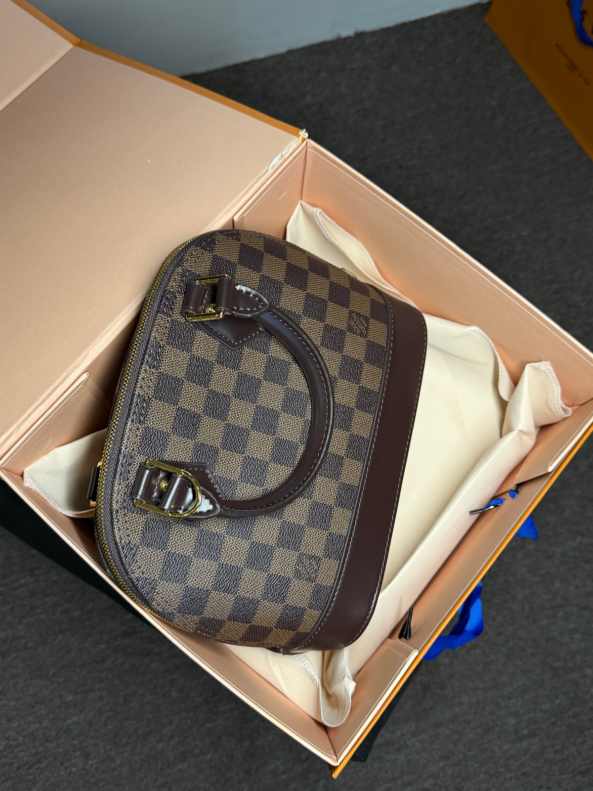 Bolsa Alma BB Louis Vuitton