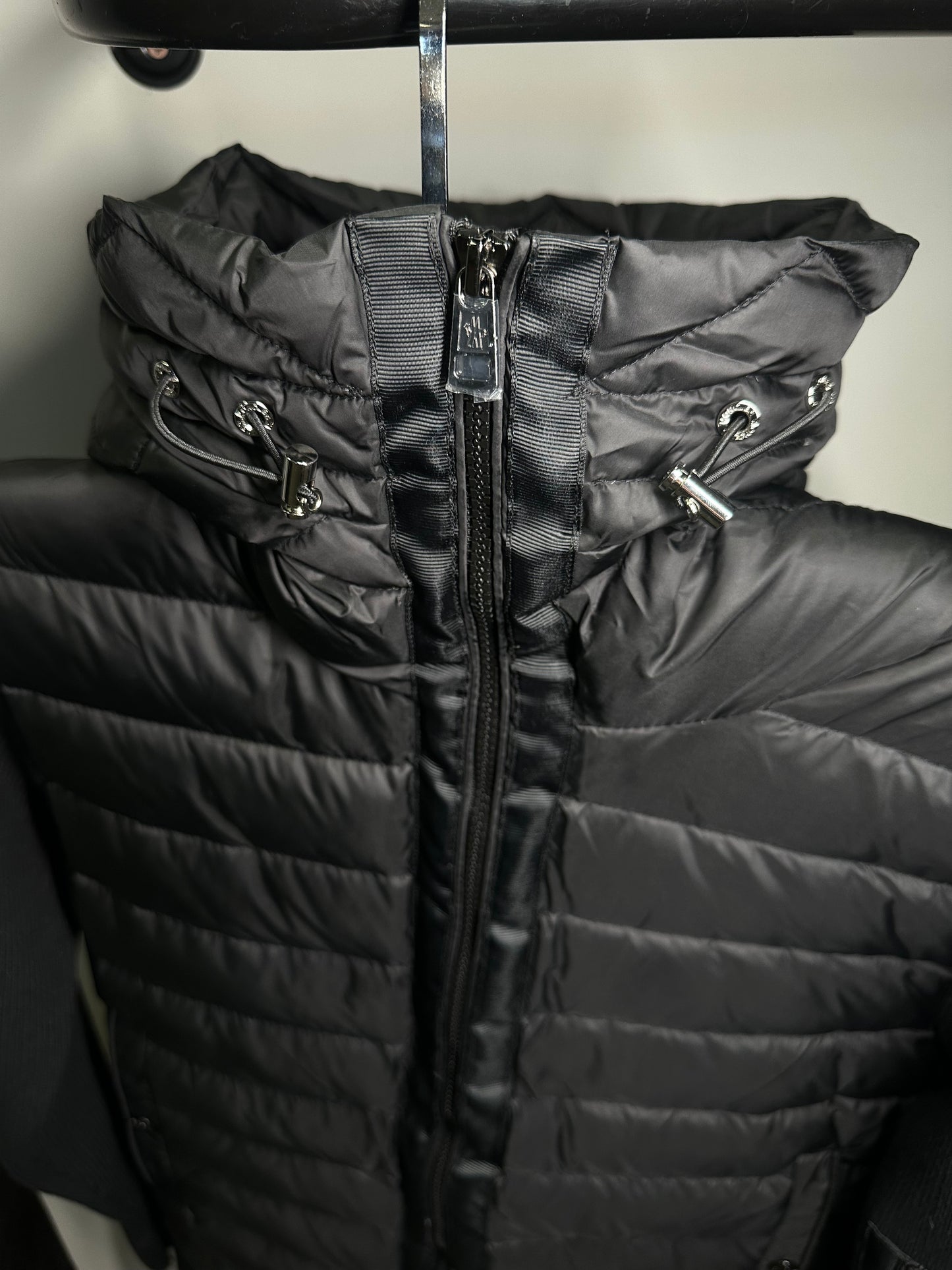 Jaqueta Cardigan MONCLER - com capuz