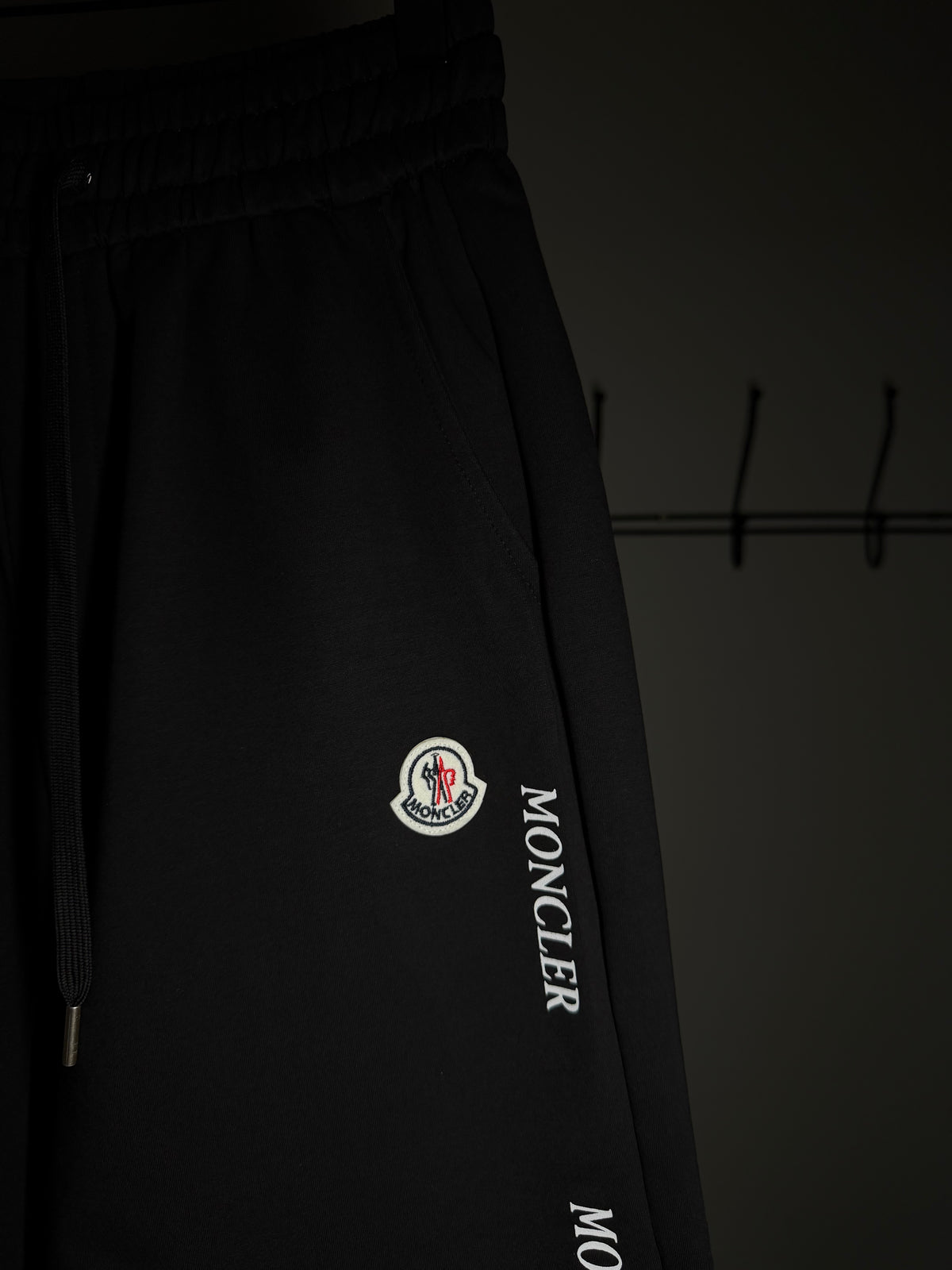 Bermuda Moletom MONCLER🇫🇷