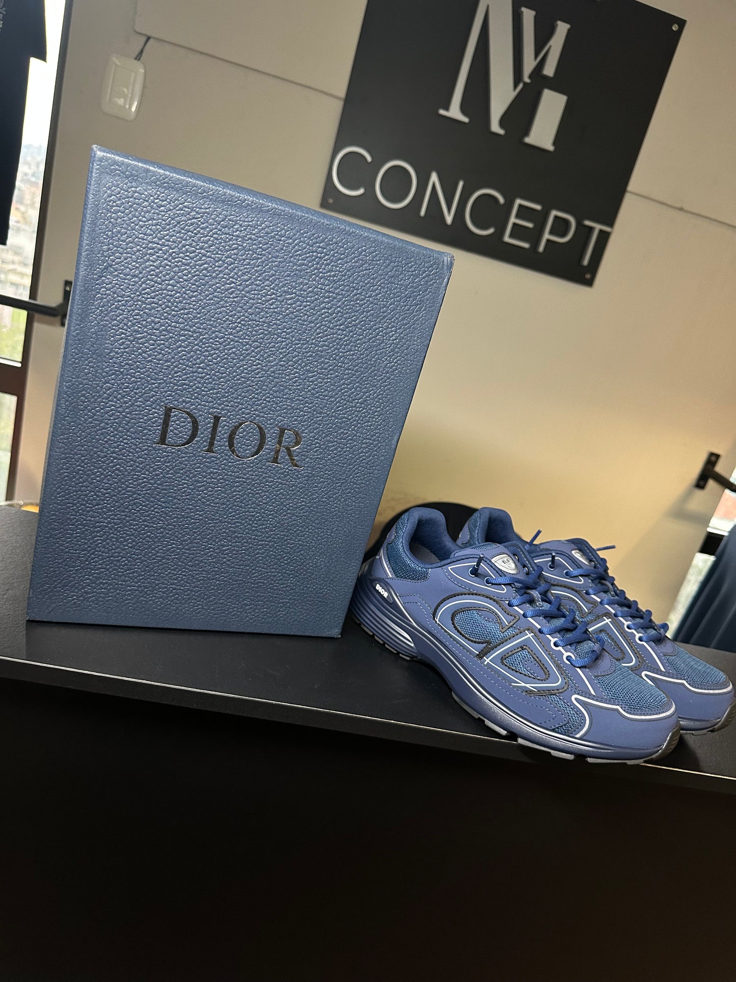 DIOR B30