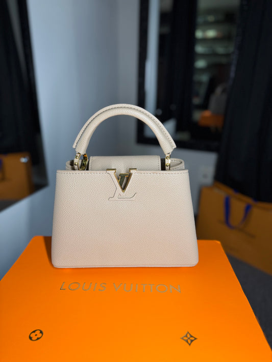Bolsa LV Capucines MM