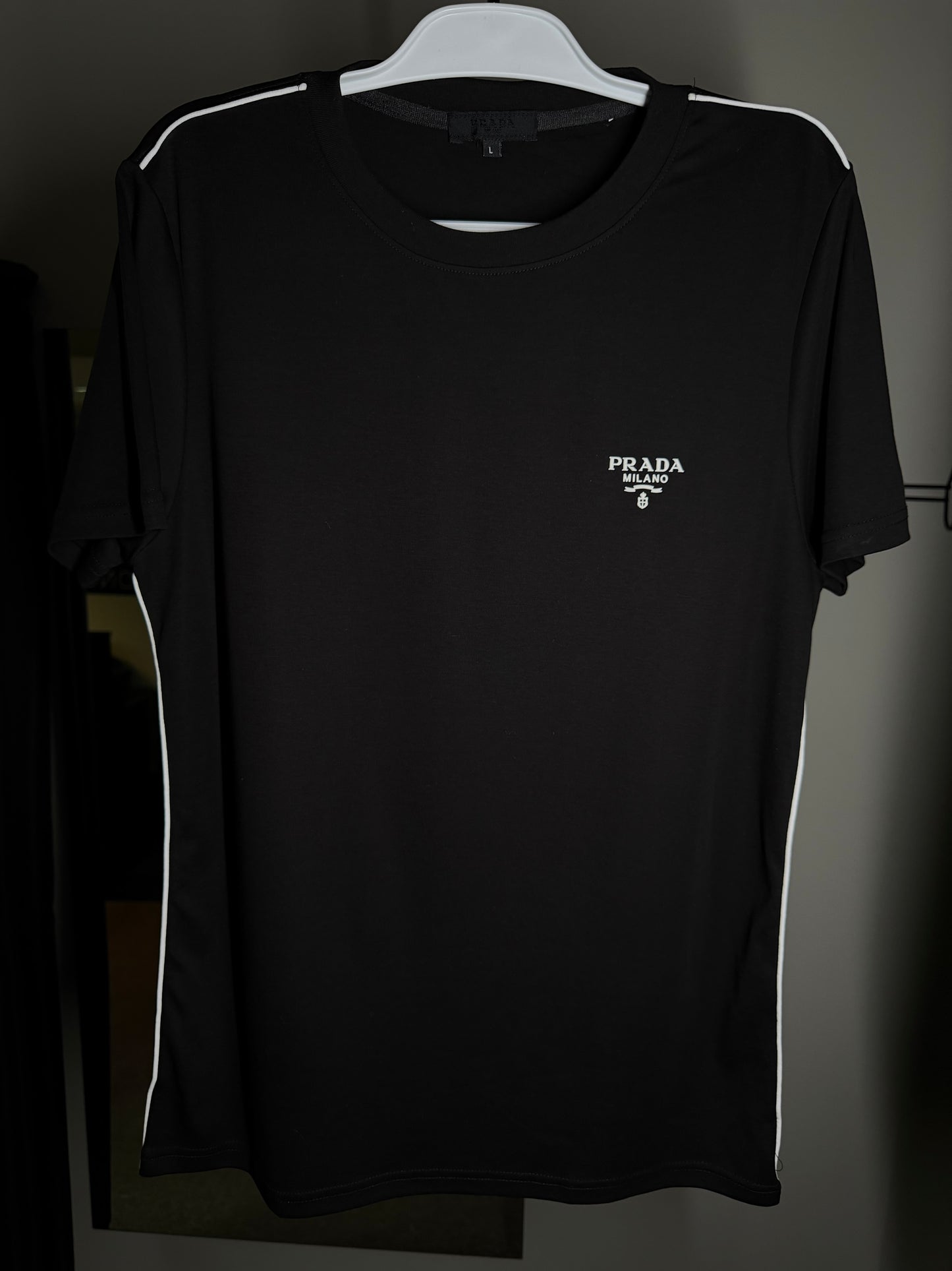 Camiseta PRADA Milano - Preta