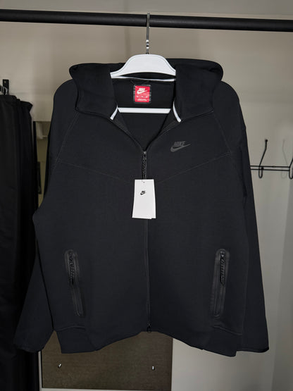 Conjunto NIKE TECH FLEECE - Preto Full