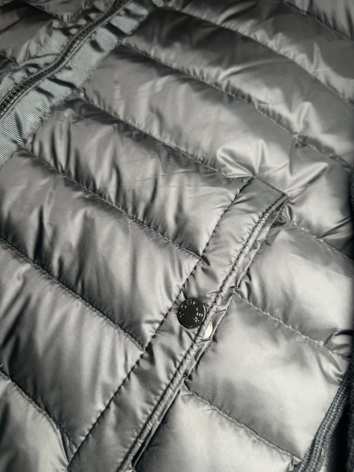Jaqueta Cardigan MONCLER - com capuz