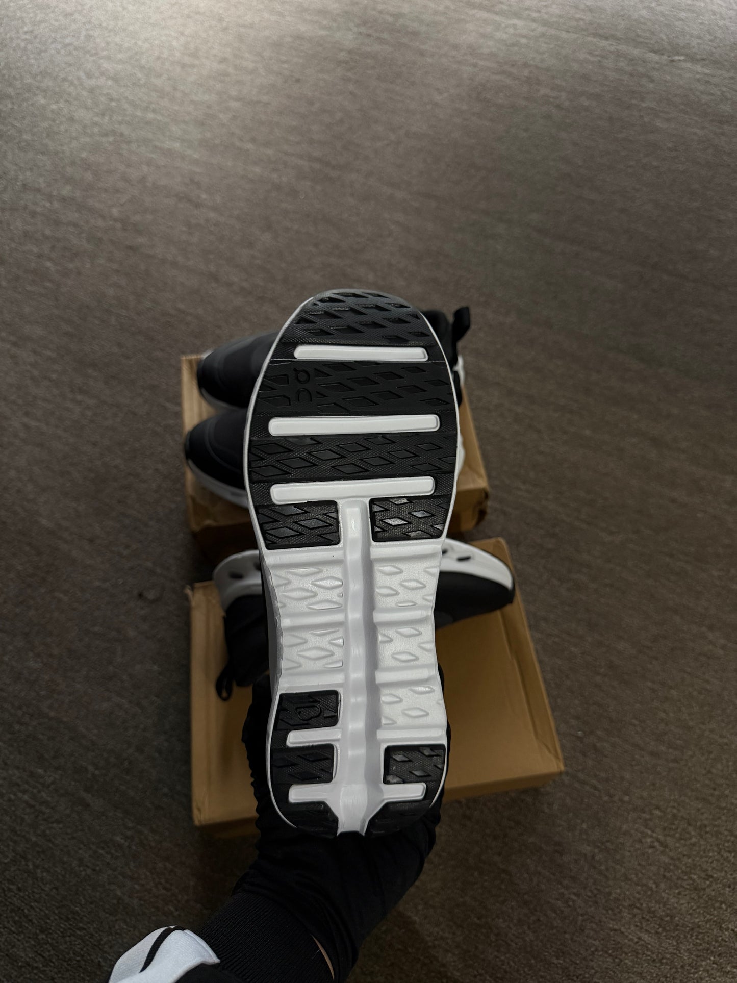 On Running Cloudtilt x Loewe - Black | White