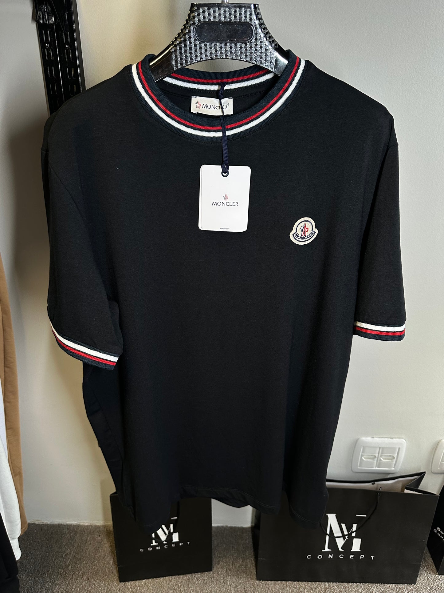 Camiseta MONCLER🇫🇷 - preta