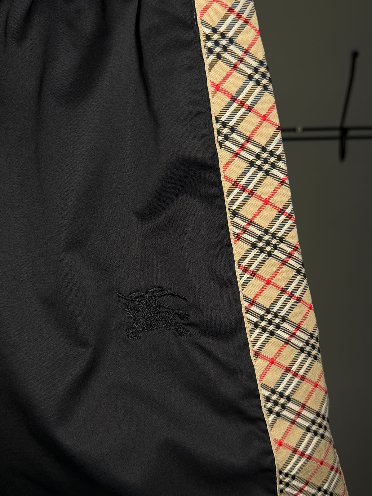 Conjunto BURBERRY - Camisa Polo