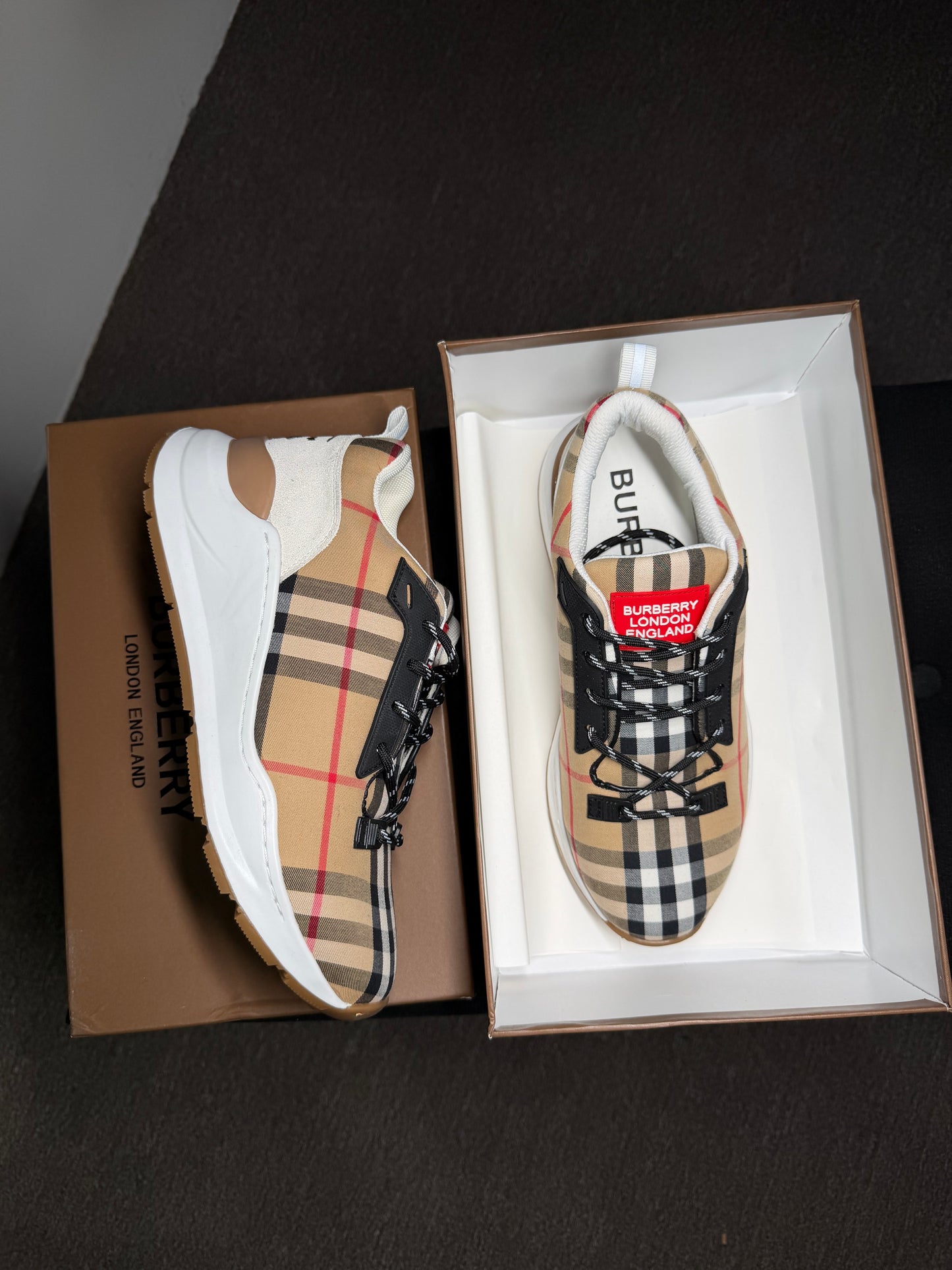 Tênis BURBERRY - England