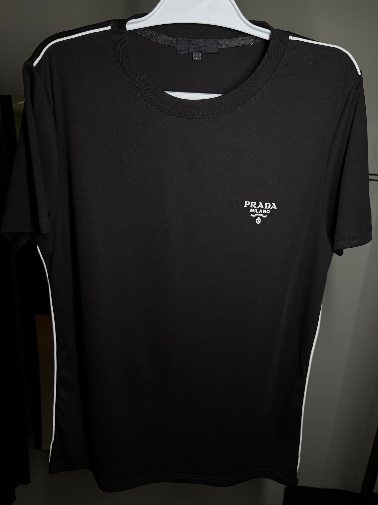 Camiseta PRADA Milano - Preta