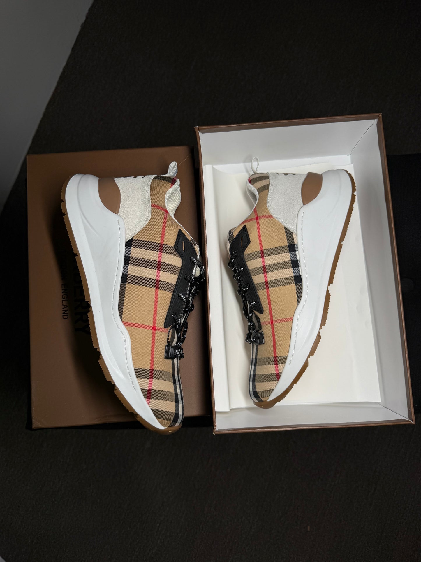 Tênis BURBERRY - England