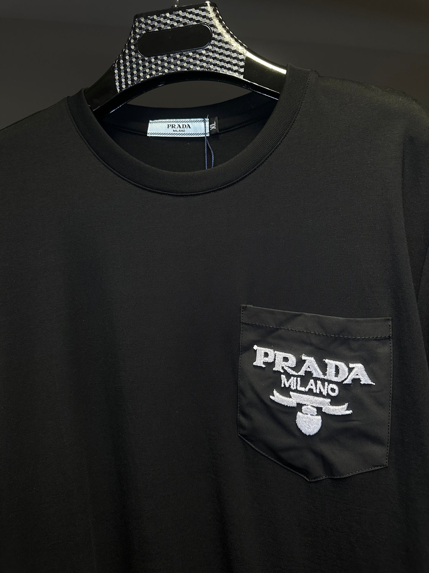 Camiseta Prada