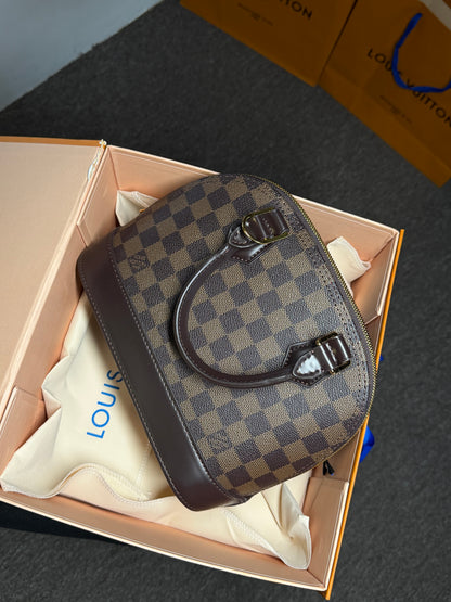 Bolsa Alma BB Louis Vuitton