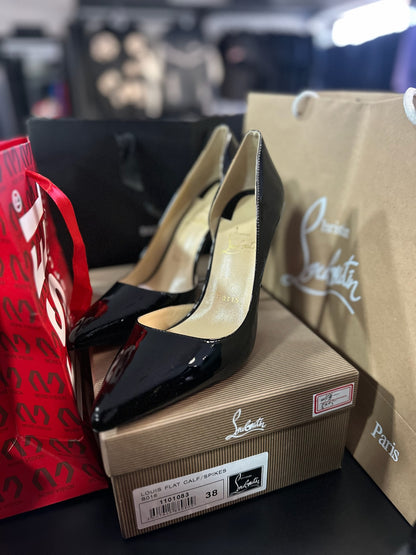 Christian Louboutin Scarpin com salto agulha