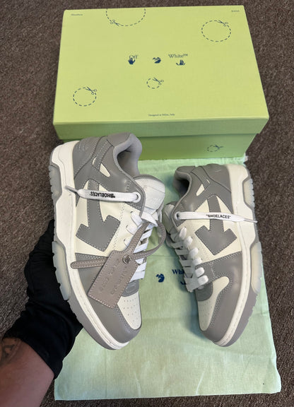 Tênis OFF-WHITE Out Of Office