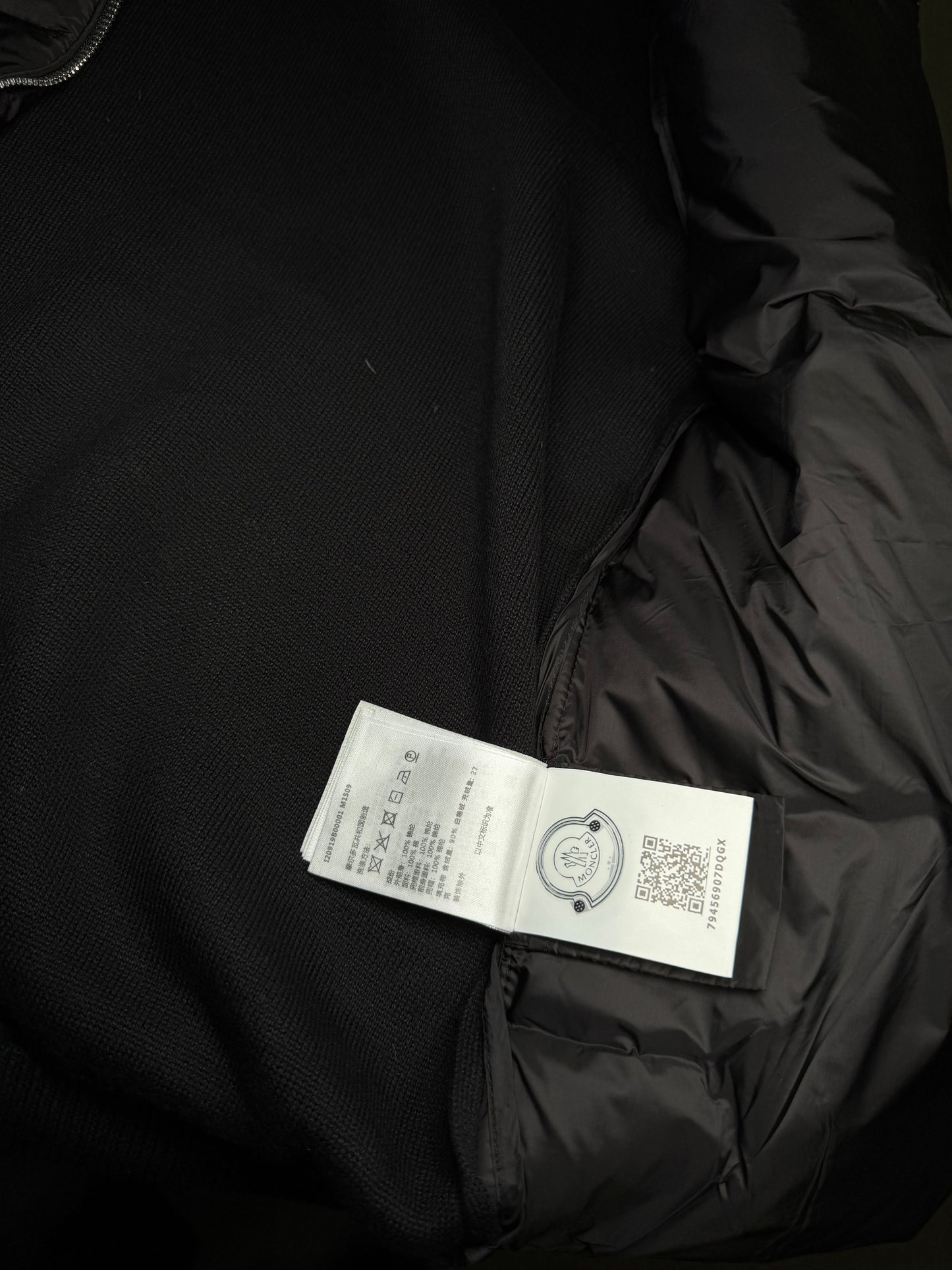 Jaqueta Cardigan MONCLER - Com Capuz