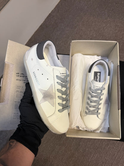 Tênis GOLDEN GOOSE Superstar de cano baixo