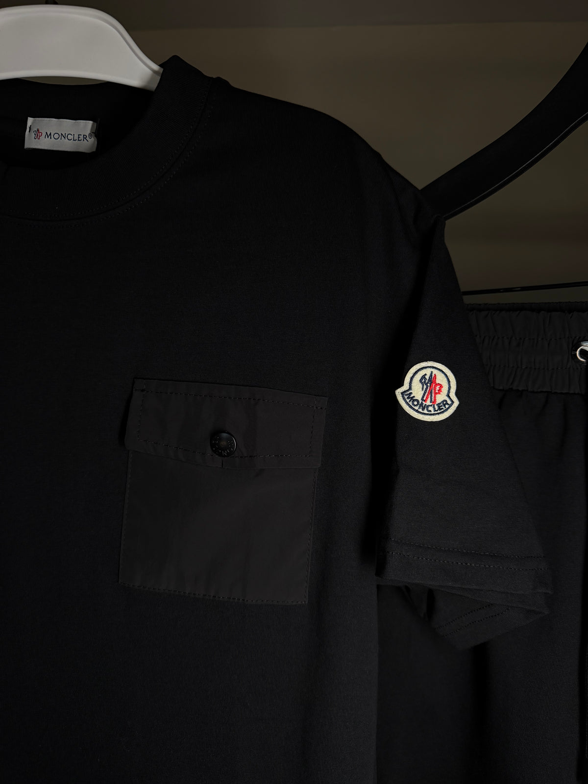 Conjunto MONCLER - Paris🇫🇷