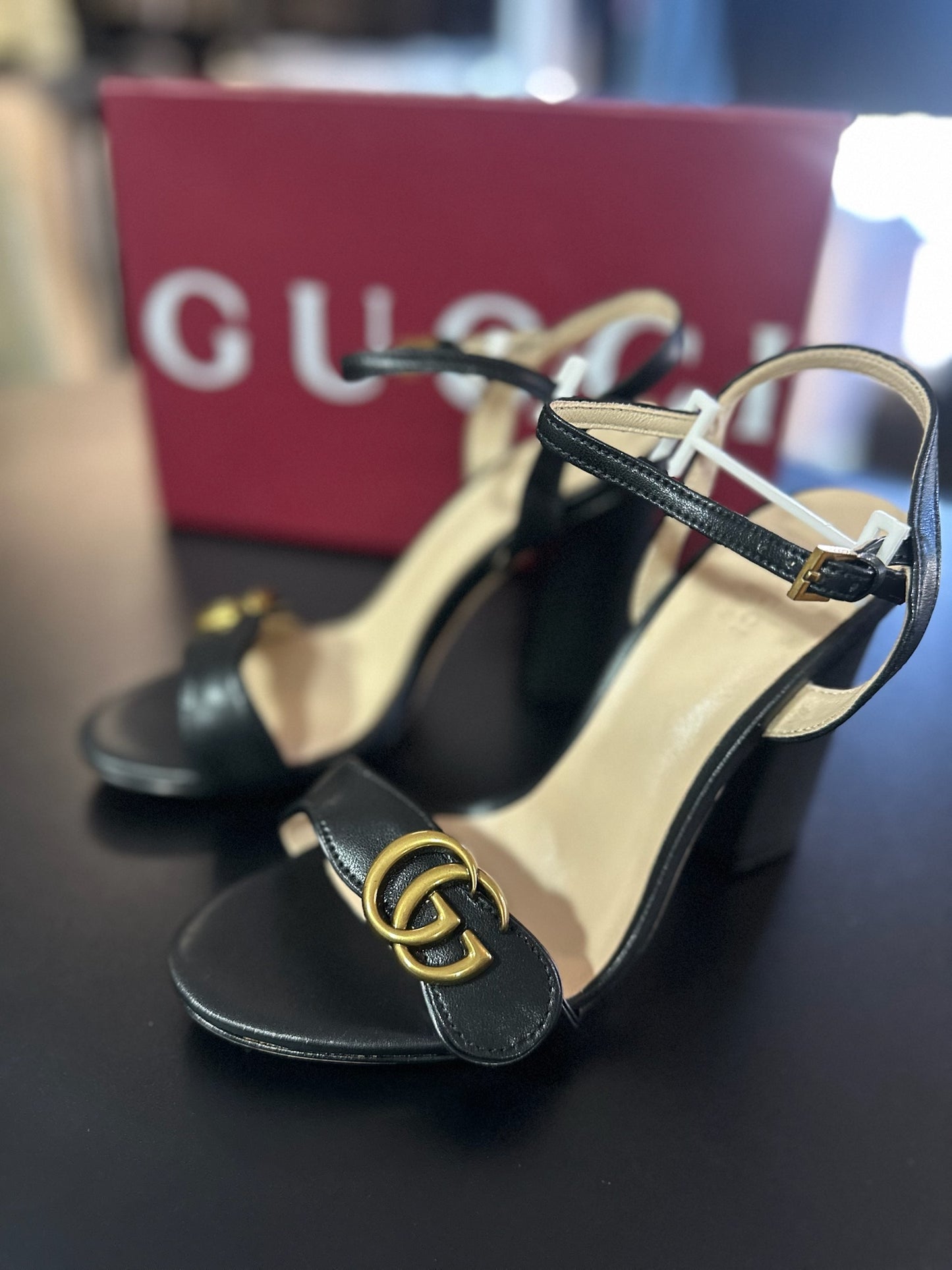 Salto Sandália Gucci GG Marmont