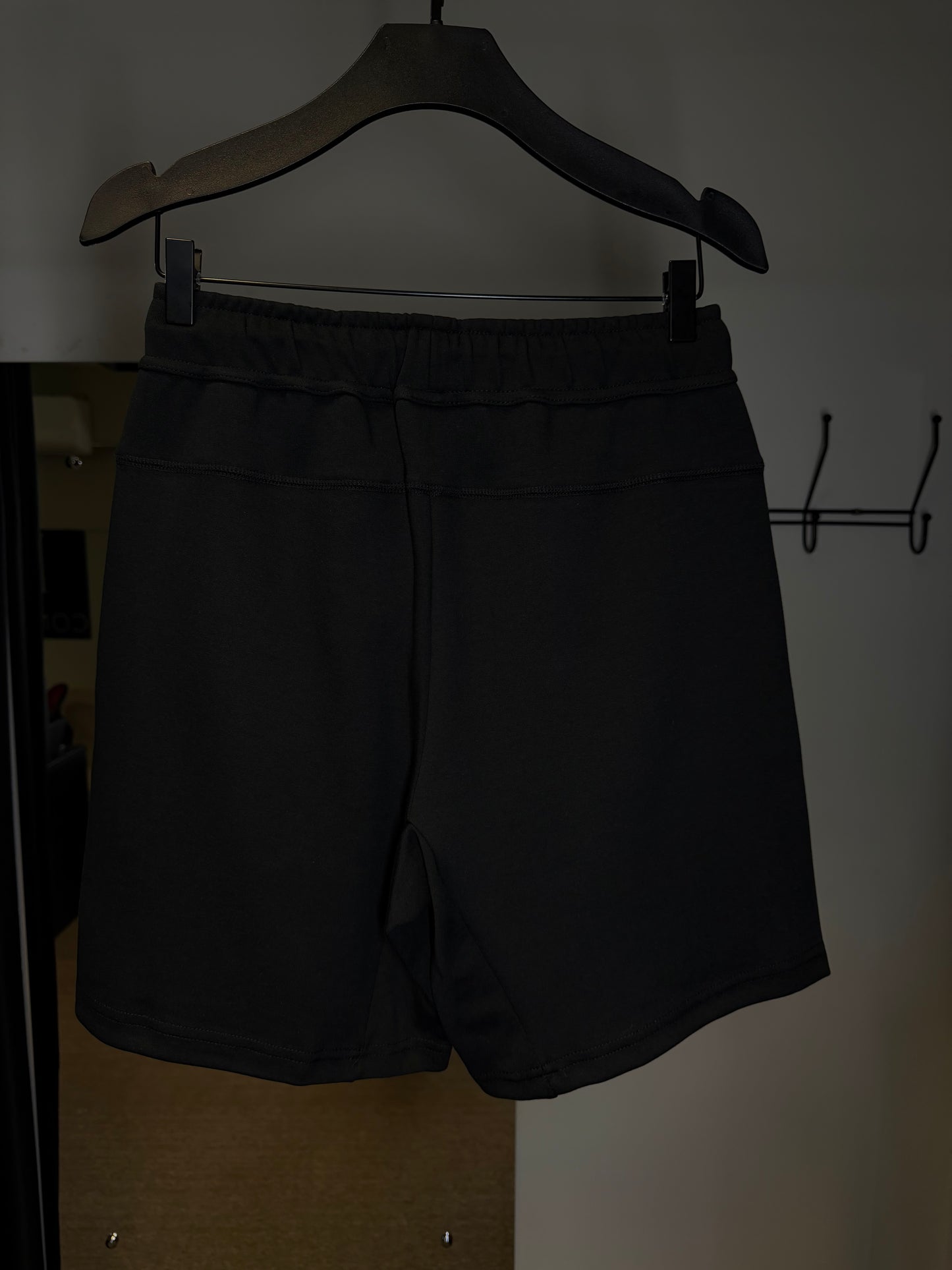 Bermuda NIKE TECH FLEECE - Preta