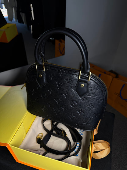 Bolsa Alma BB Louis Vuitton - Preta