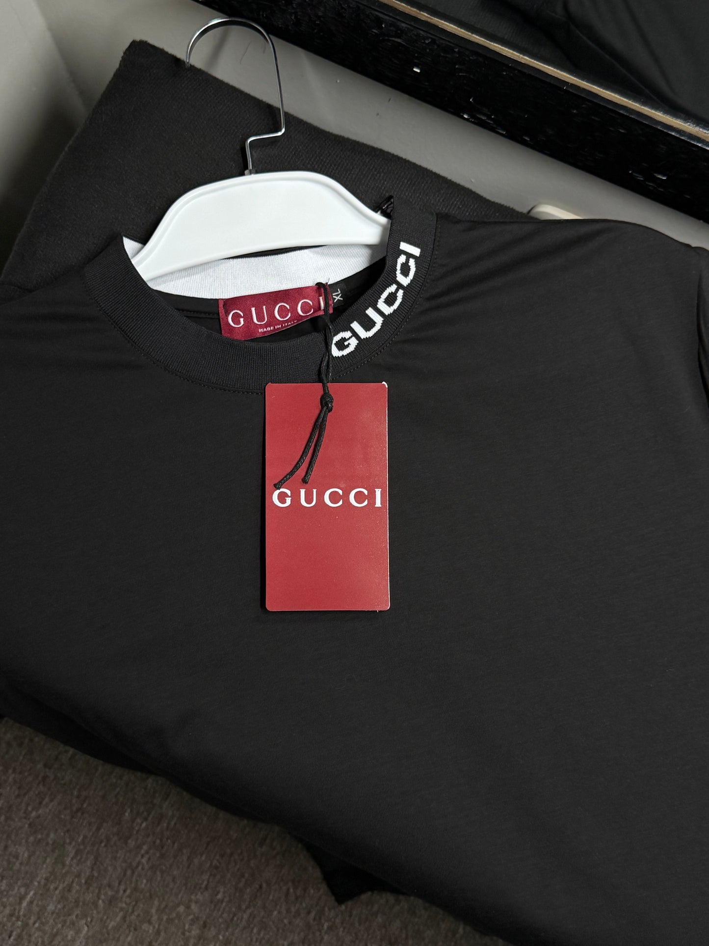 Camiseta GUCCI - Lançamento