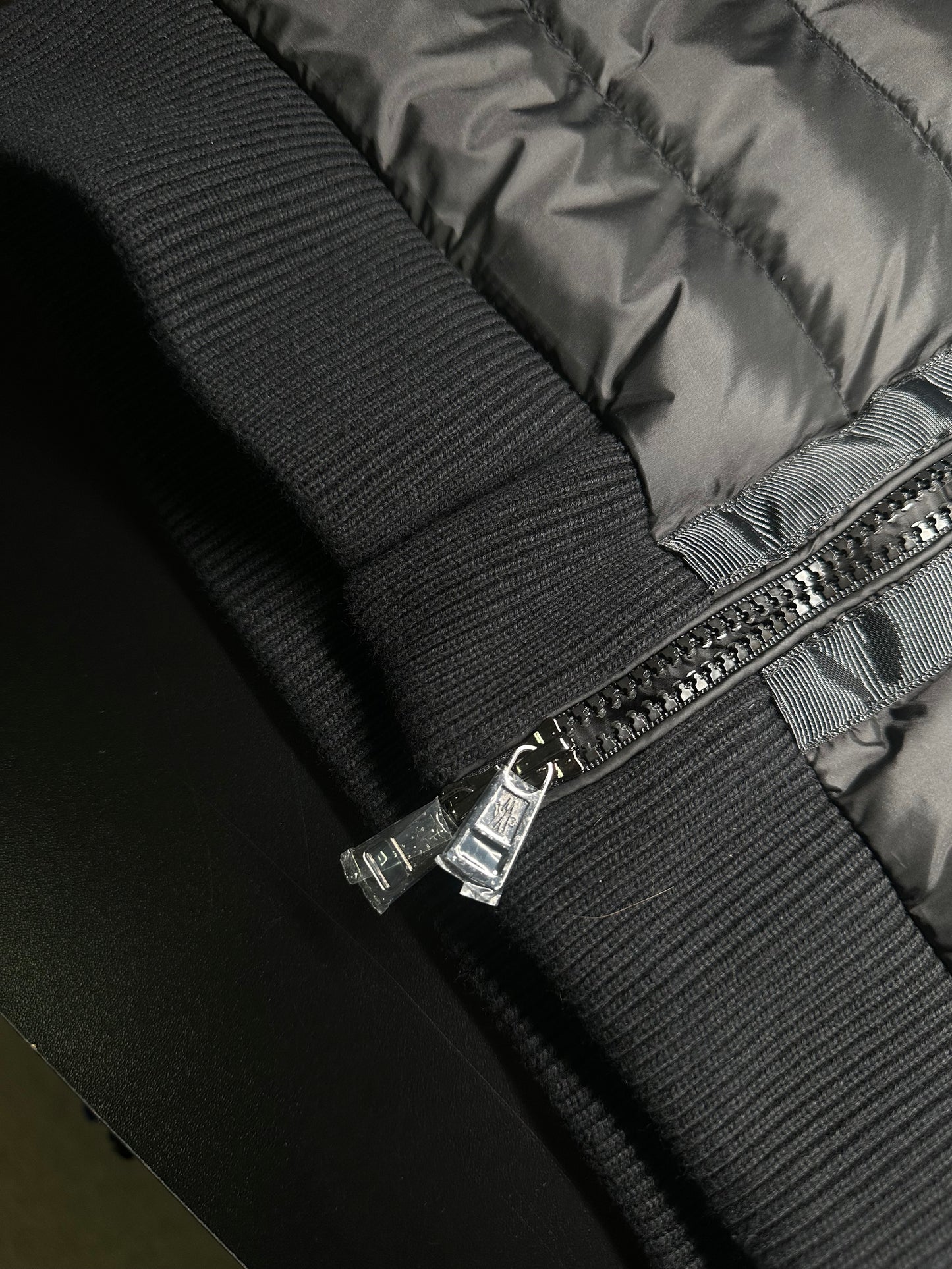 Jaqueta Cardigan MONCLER - com capuz