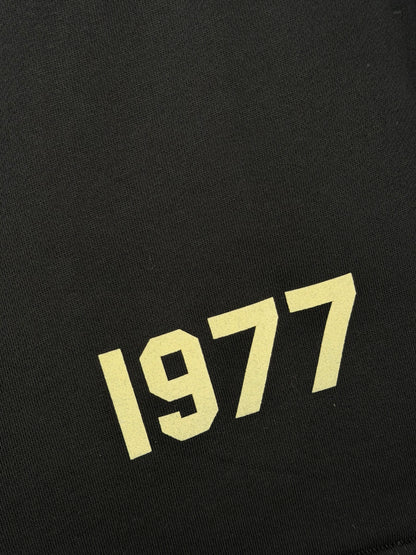 Conjunto ESSENTIALS - 1977