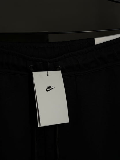 Conjunto NIKE TECH FLEECE
