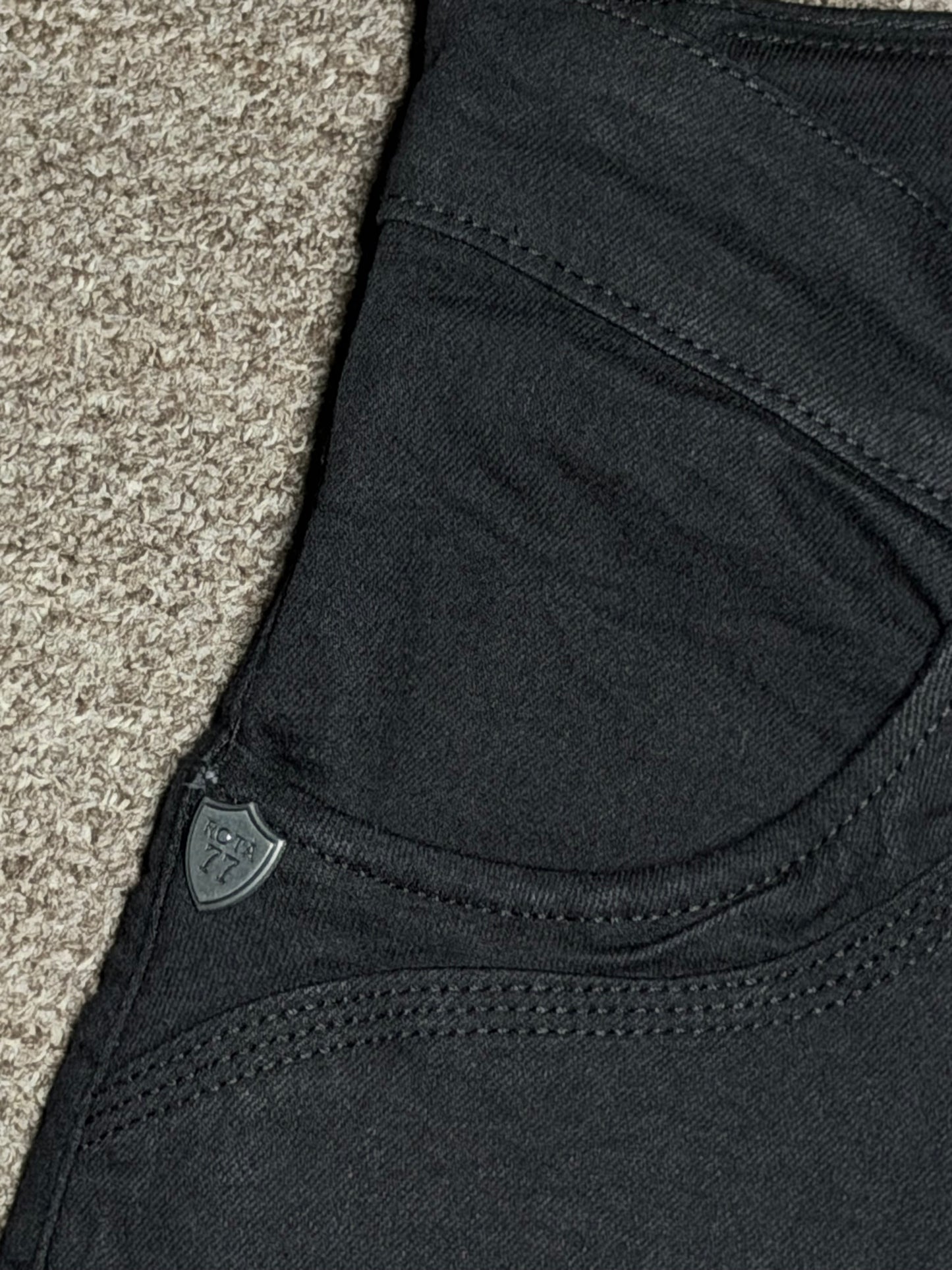 Calça Jeans Skinny - preta