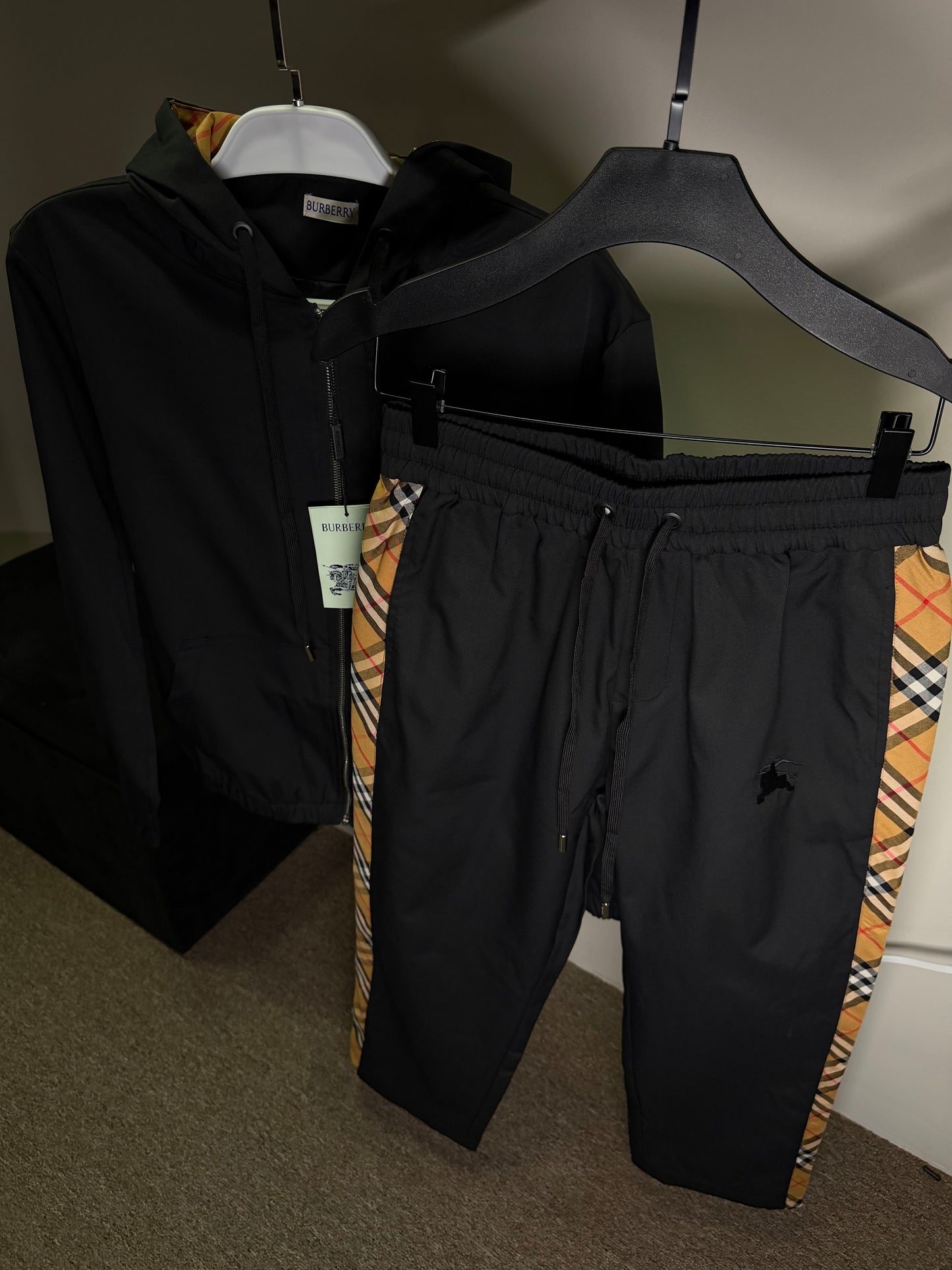Conjunto BURBERRY