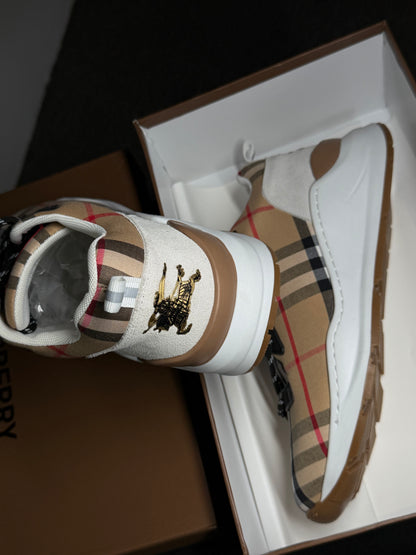 Tênis BURBERRY - England